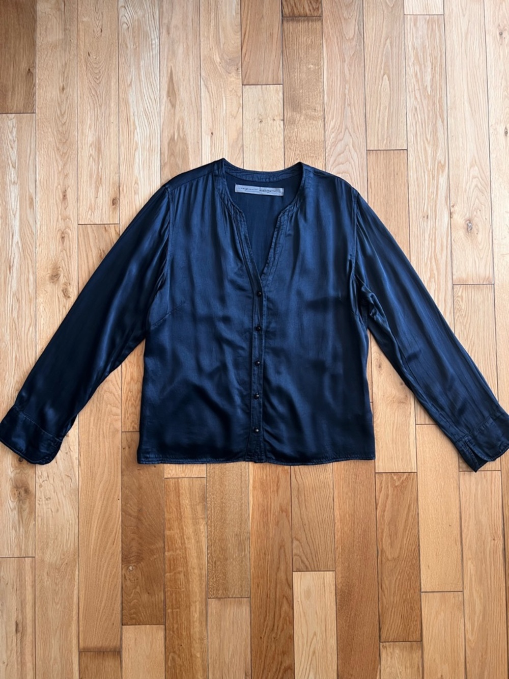 Raquel Allegra Satin Long Sleeve Button Up V Neck Navy Blue Womens Size Small/1